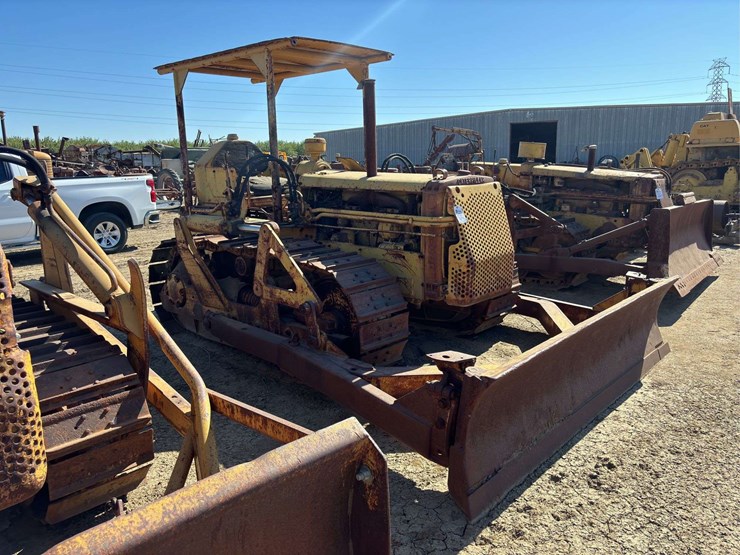 caterpillar-d4-image-8