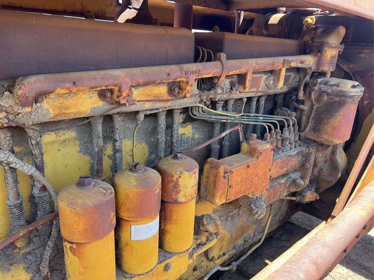 caterpillar-d8-image-30
