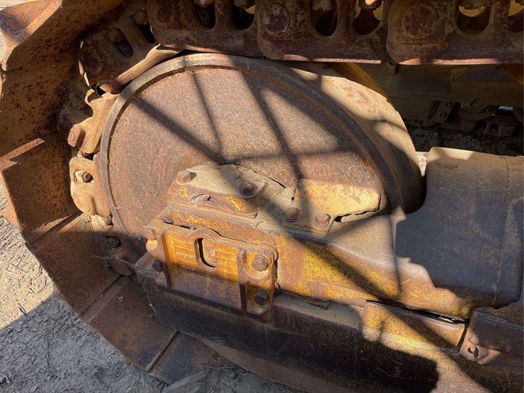 caterpillar-d8-image-27