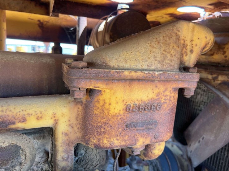 caterpillar-d8-image-32