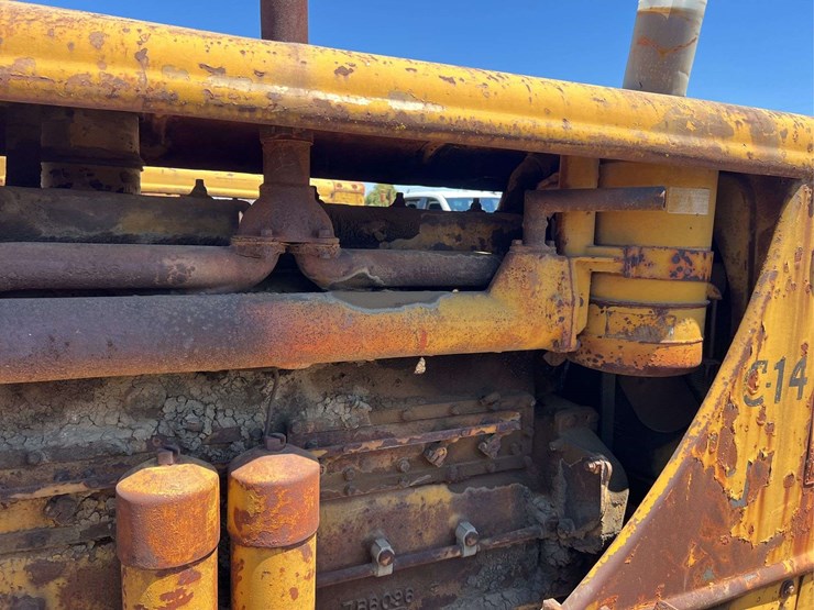 caterpillar-d6-image-43