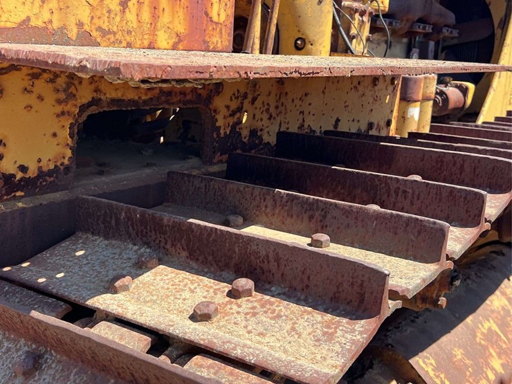 caterpillar-d6-image-103