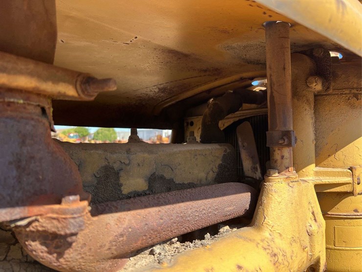 caterpillar-d6-image-52
