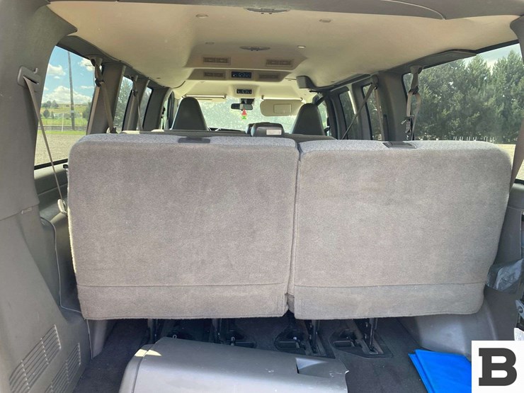 2019-gmc-3500-image-16