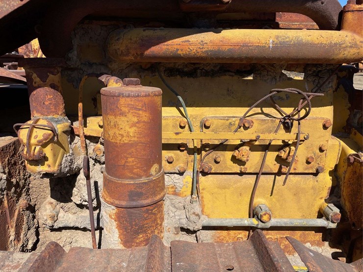 caterpillar-d4-image-16