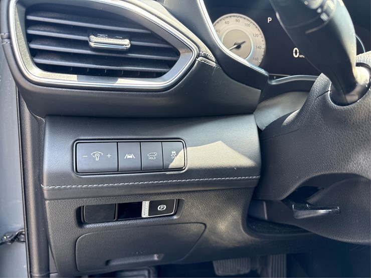 2021-hyundai-santa-fe-image-16