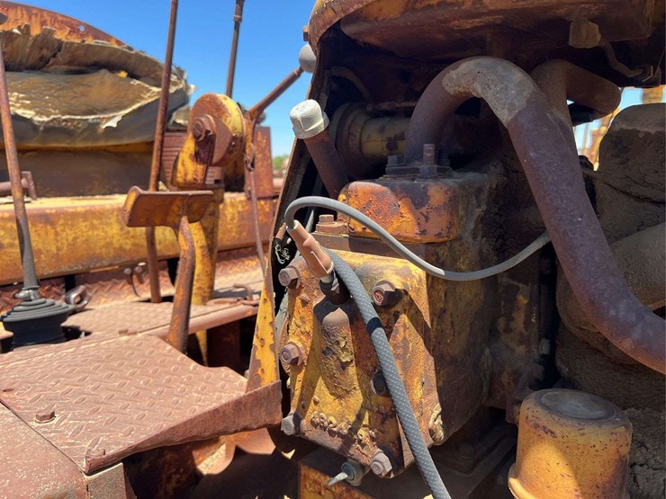 caterpillar-d6-image-54