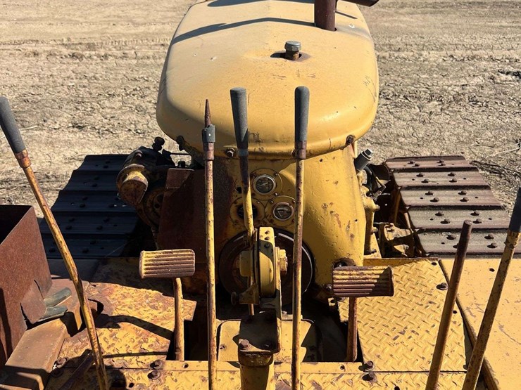 caterpillar-d6-image-19