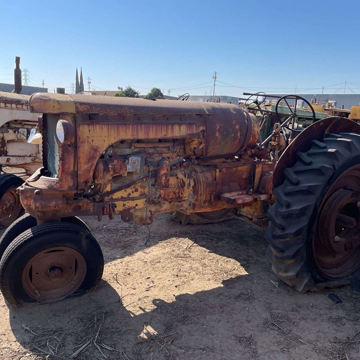 MINNEAPOLIS MOLINE UTU