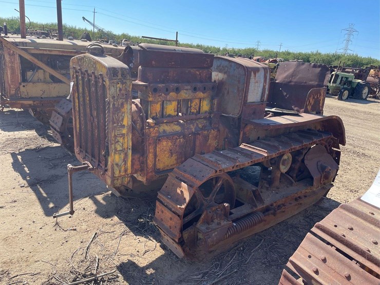 caterpillar-twenty-image-3