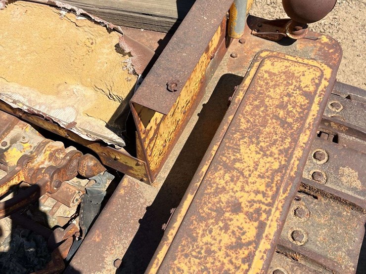 caterpillar-d8-image-24