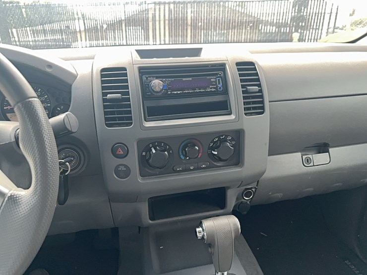 2006-nissan-frontier-image-10