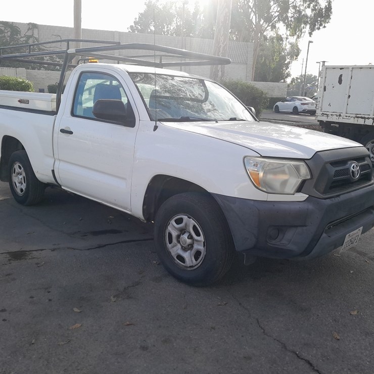 2013 TOYOTA TACOMA