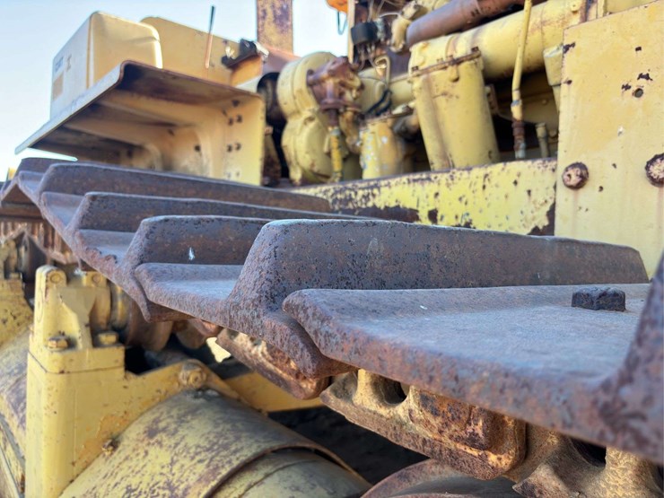 caterpillar-d9-image-33