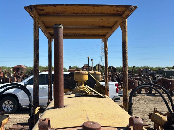 caterpillar-d4-image-13