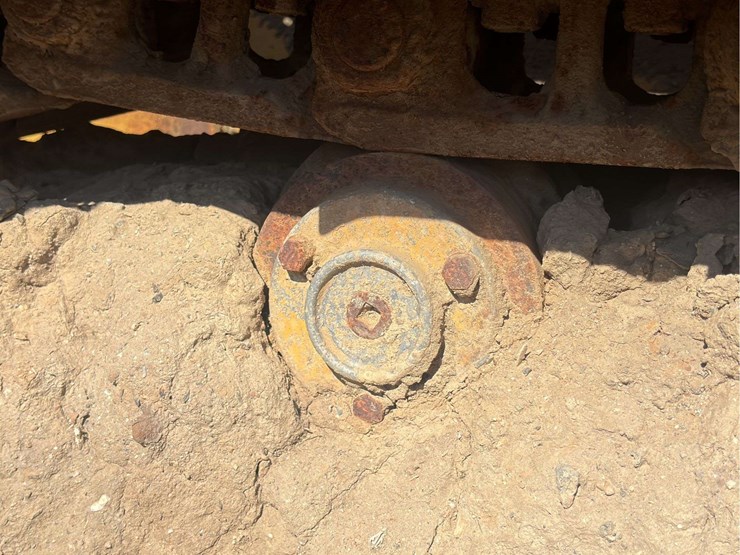 caterpillar-d4-image-33