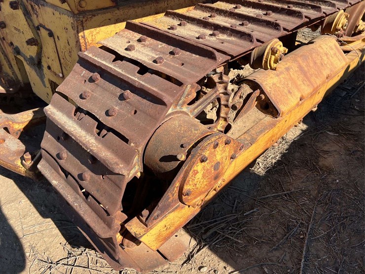 caterpillar-d6-image-75