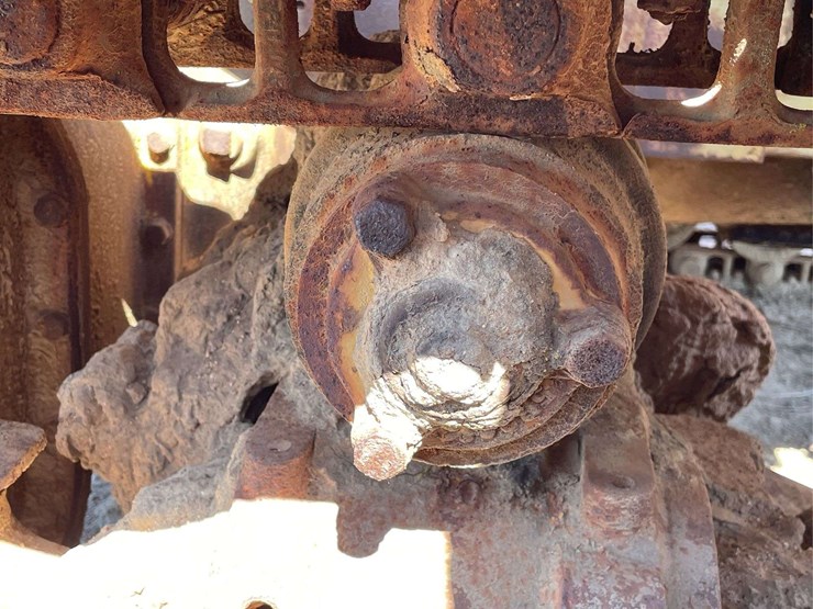 caterpillar-rd6-image-26