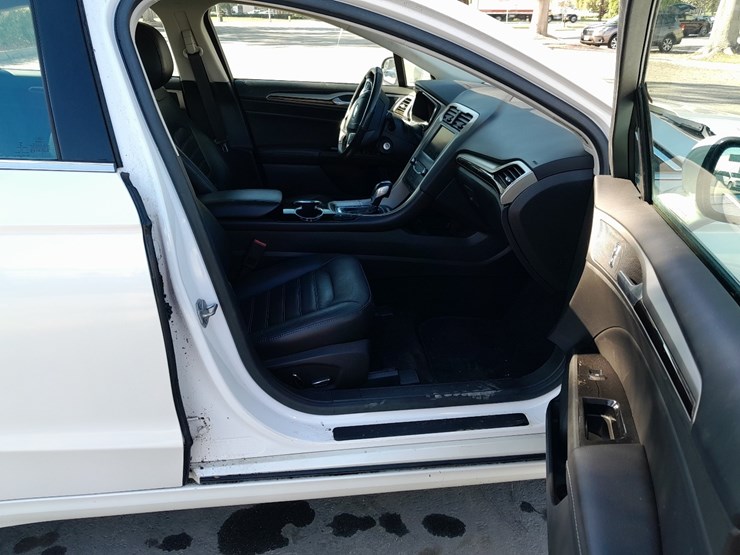 lot#---2014-ford-fusion-4d-sedan-image-5