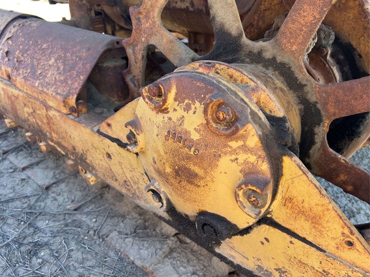 caterpillar-d4-image-90