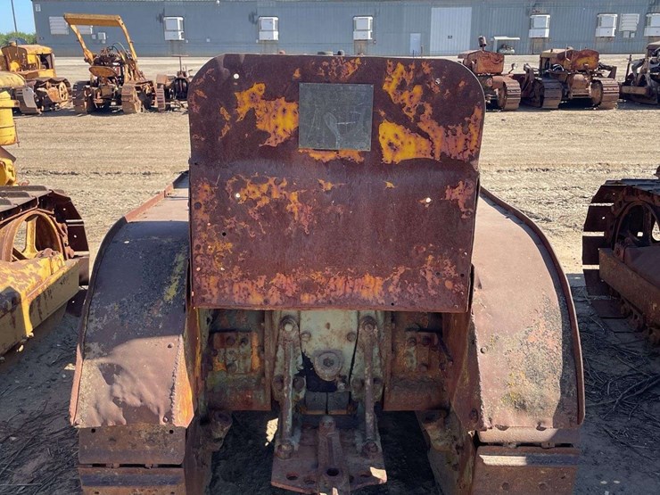 caterpillar-twenty-image-6