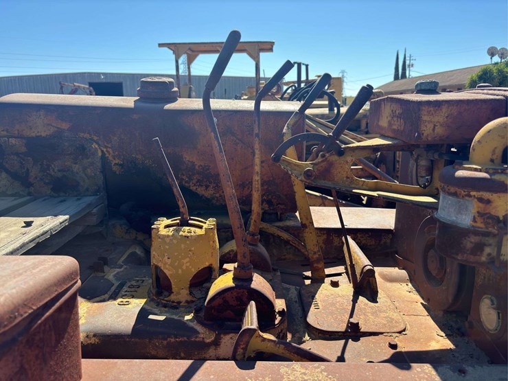 caterpillar-d4-image-51
