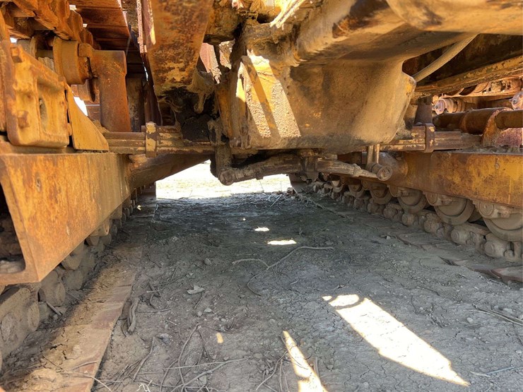 caterpillar-d6-image-70