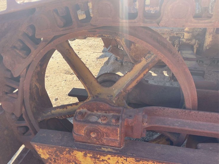 caterpillar-d4-image-33