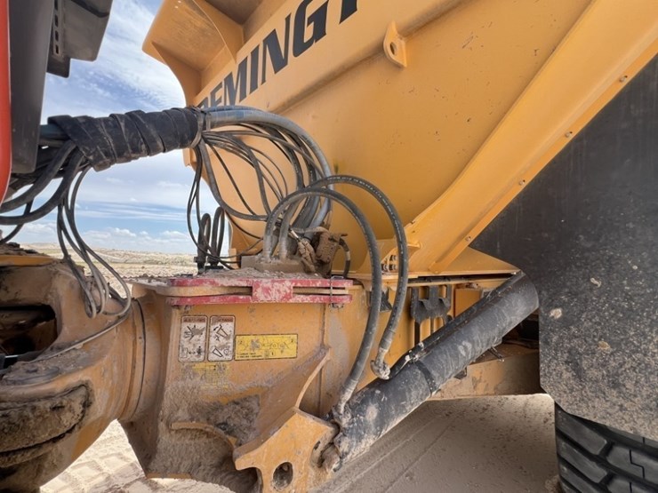 2020-volvo-a60h-image-17