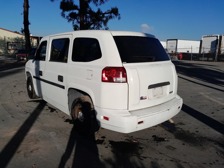 lot#---2016-mblt-mv-1-handicap-van-image-3