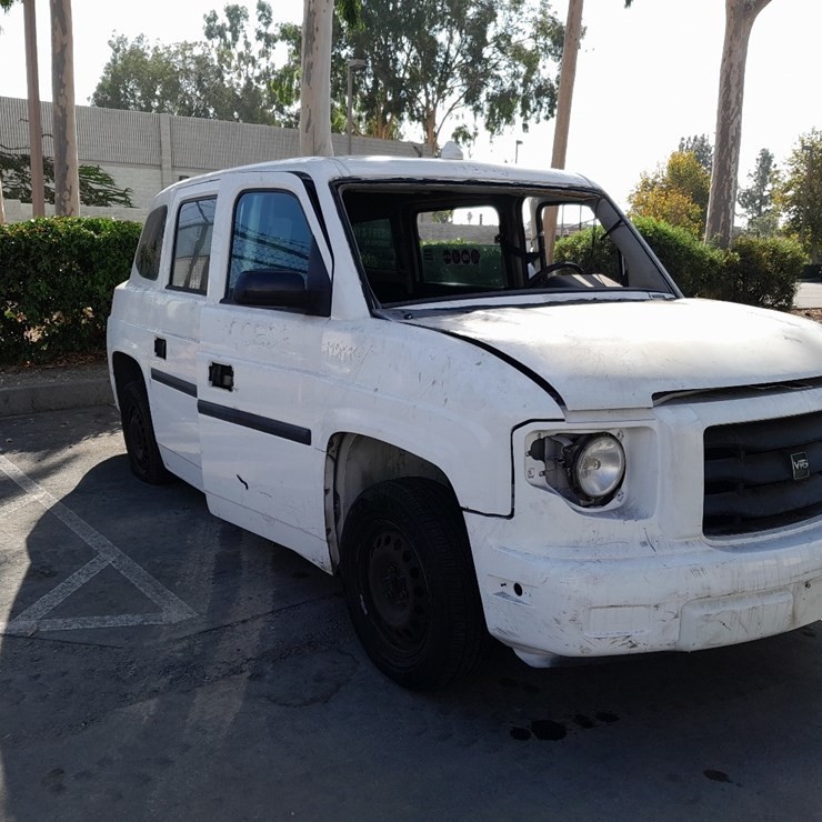 Lot# - 2012 VPG MV-1 HANDICAP VAN