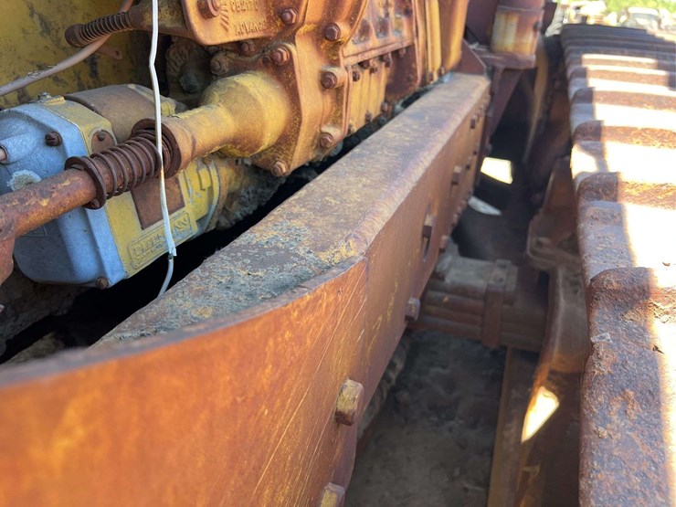 caterpillar-d8-image-54