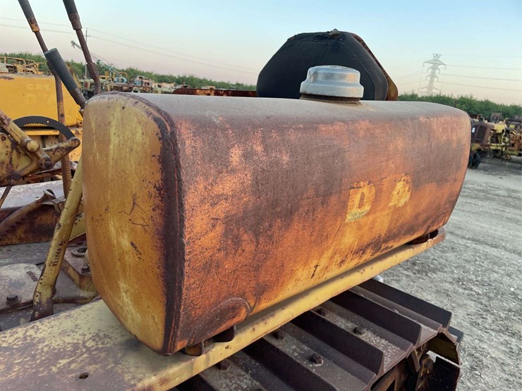 caterpillar-d4-image-37