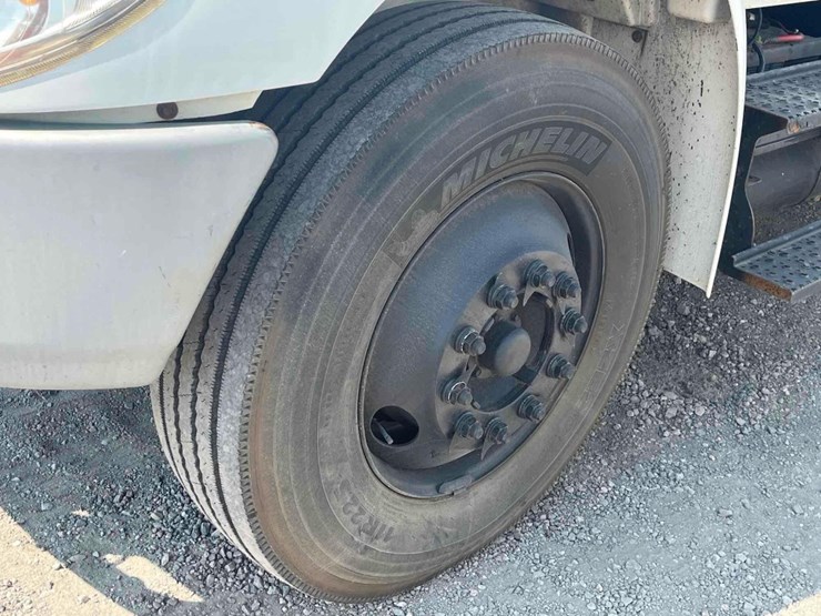2004-international-durastar-4300-image-18