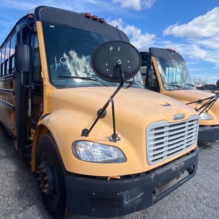 2007 FREIGHTLINER B2