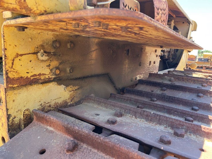 caterpillar-d8-image-86