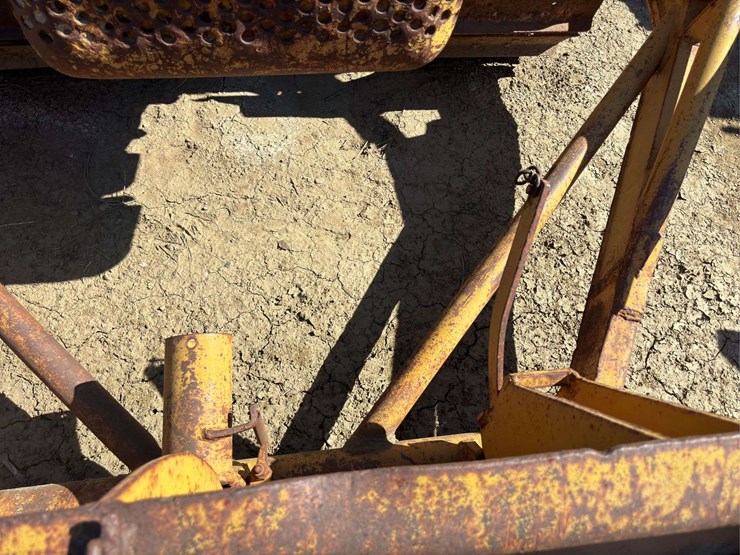 caterpillar-d2-image-17