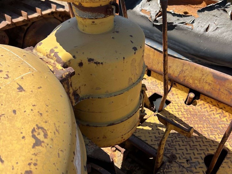 caterpillar-d6-image-24