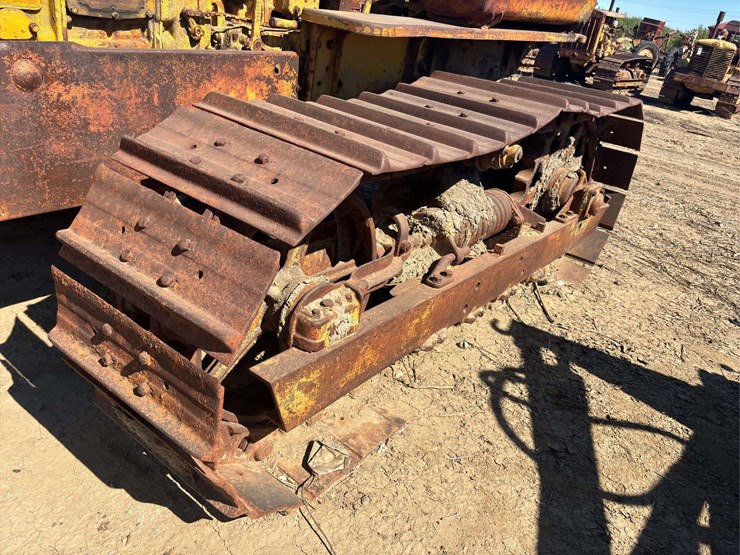 caterpillar-d4-image-41