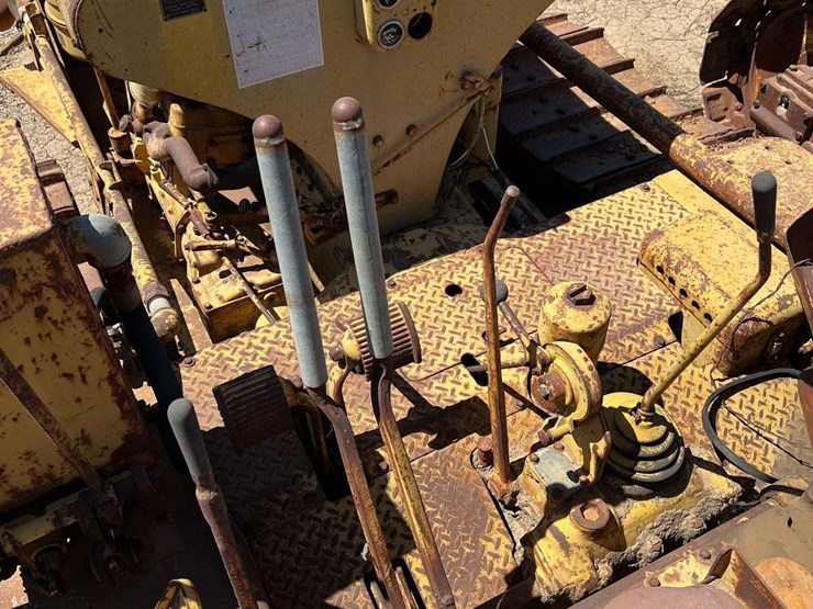 caterpillar-d8-image-22