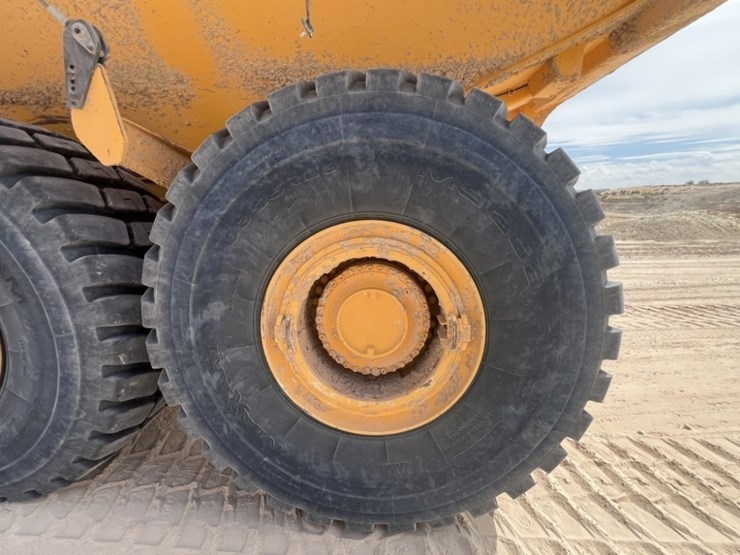 2020-volvo-a60h-image-21