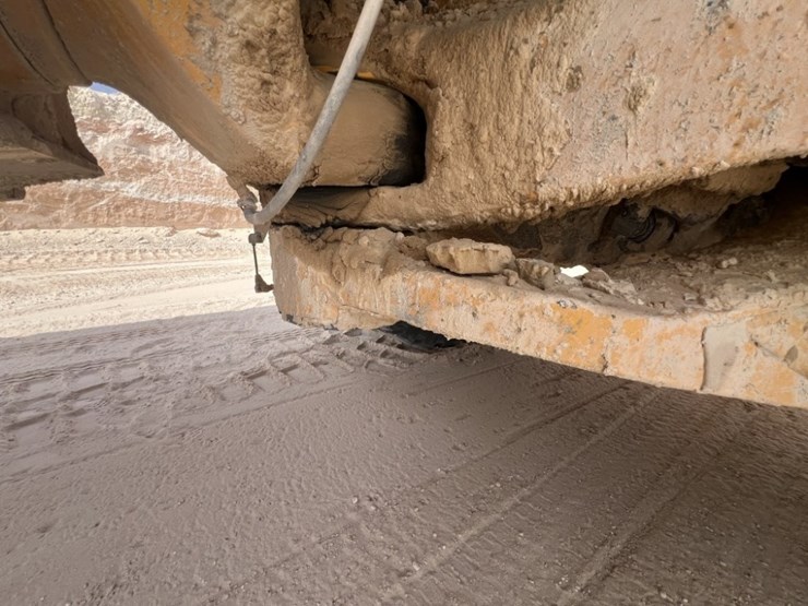 2020-volvo-a60h-image-31