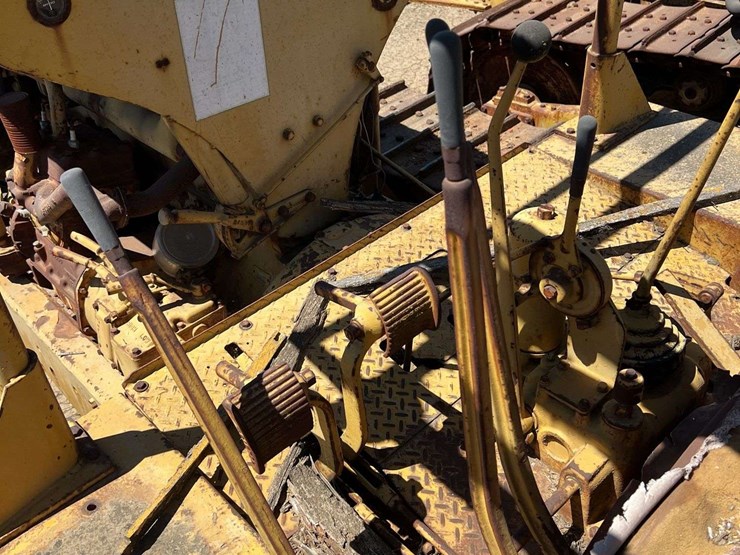 caterpillar-d8-image-23