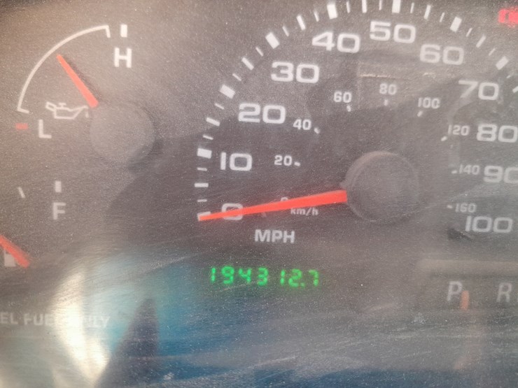 2004-ford-f550-image-9