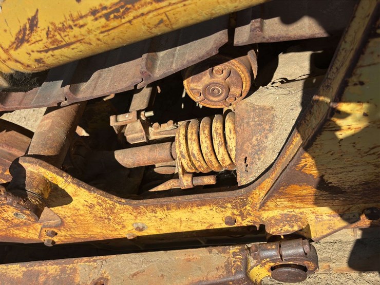 caterpillar-d4-image-48