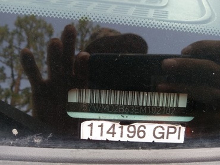 lot#--2014-mblt-mv-1-handicap-van-image-8