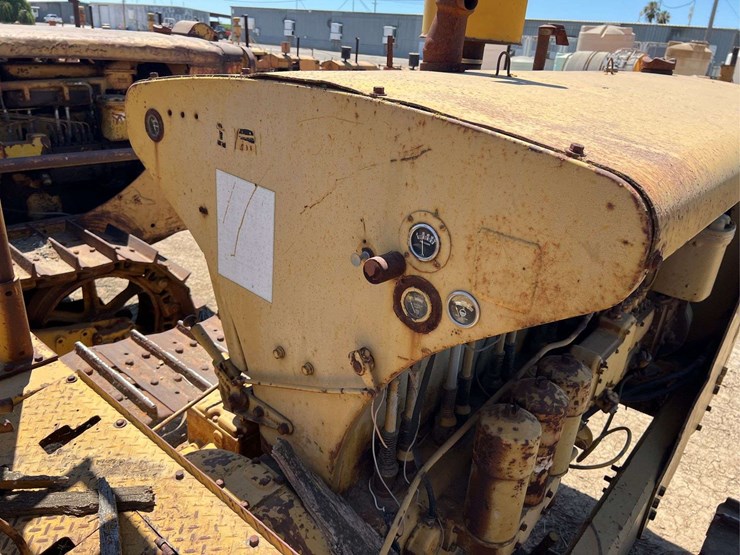 caterpillar-d8-image-33