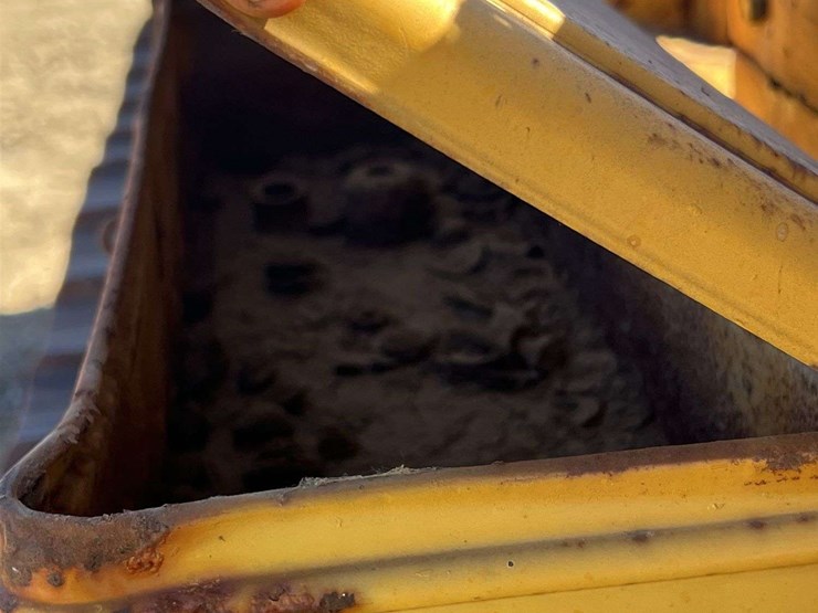 caterpillar-d6-image-31