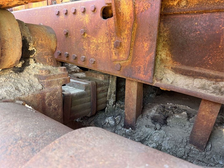 caterpillar-d8-image-93