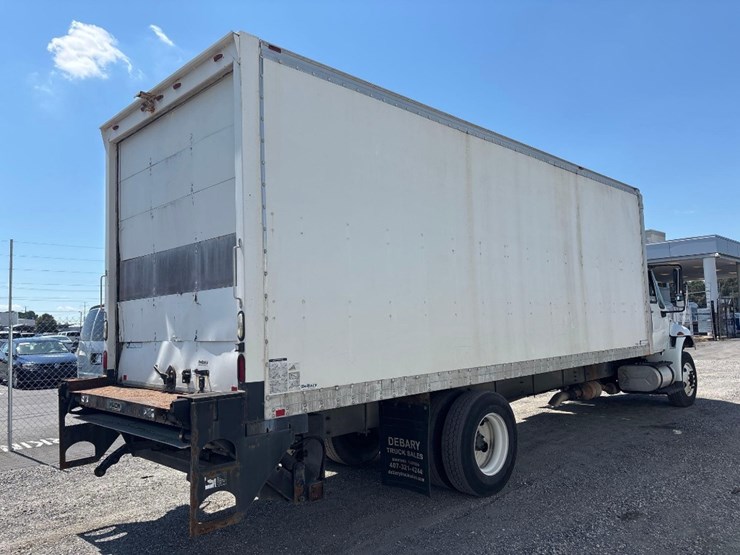 2011-international-durastar-4400-image-3